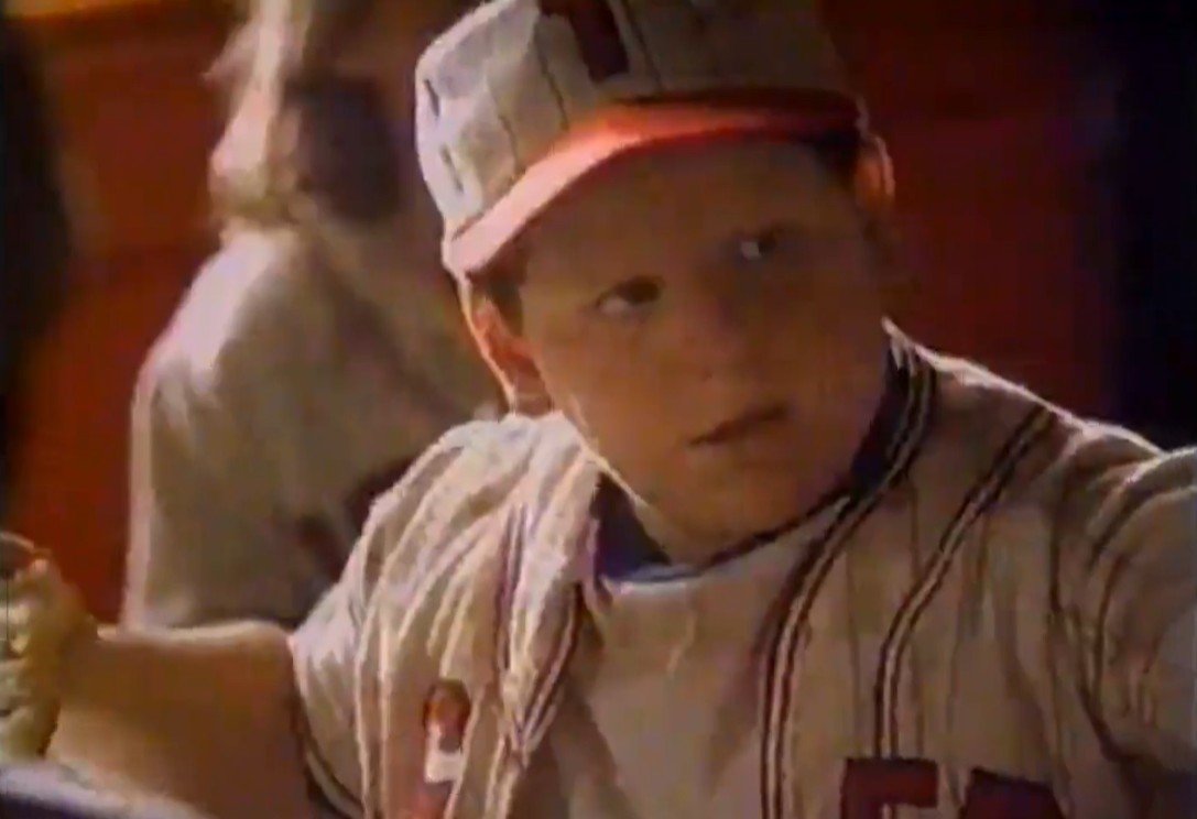 Pizza Hut Commercial 1995 - Full Vintage Ad